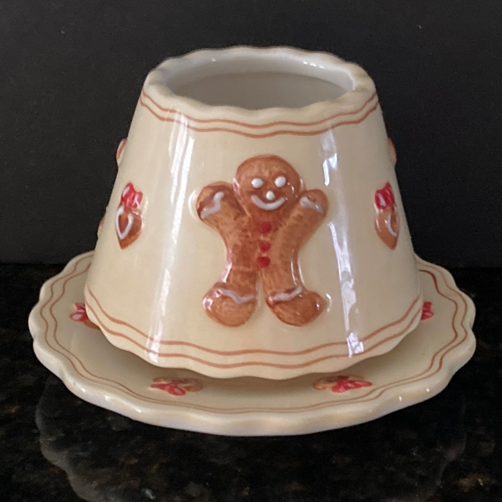 Valerie Parr Hill Gingerbread Man & Hearts Plate & Shade Topper/Holiday/NEW!